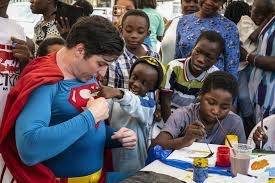 Brazilian 'Superman' cheers child cancer patients in Ghana