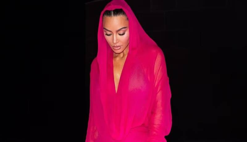 Kim Kardashian sizzles in hot pink dress in Brazil