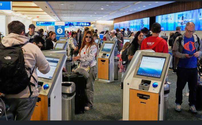 US air travel recovers as budget shutdown ends