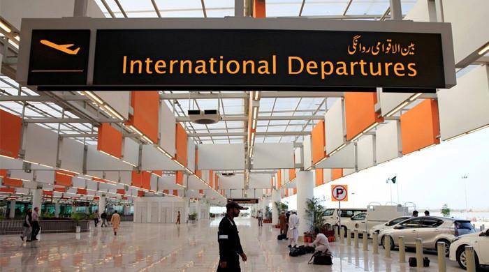 FIA foils bid to travel abroad on fake documents at Islamabad Airport