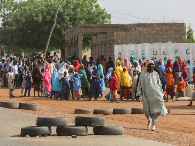 Gunmen kidnap 25 schoolgirls in northwestern Nigeria: police