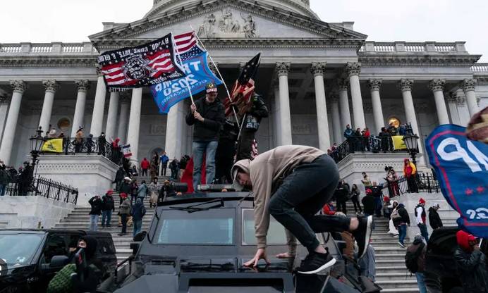 Trump re-pardons jailed Capitol Hill rioter