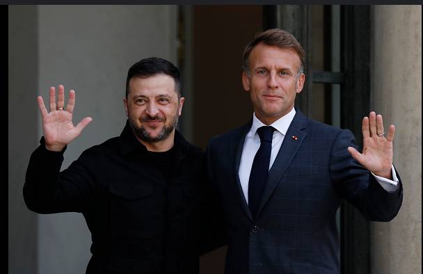 Zelensky in Paris to seek air defence help for Ukraine
