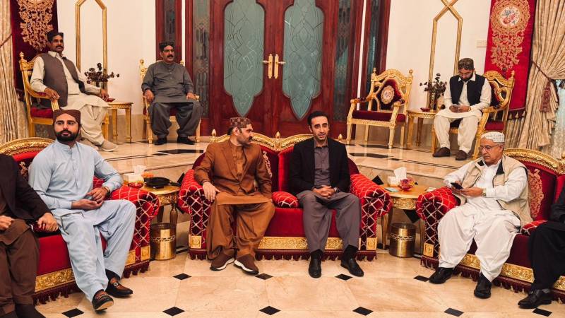 Bilawal Bhutto Zardari visits Ghotki to condole death of PPP MNA’s mother
