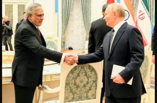 Pakistan, Russia vow to deepen ties at global fora