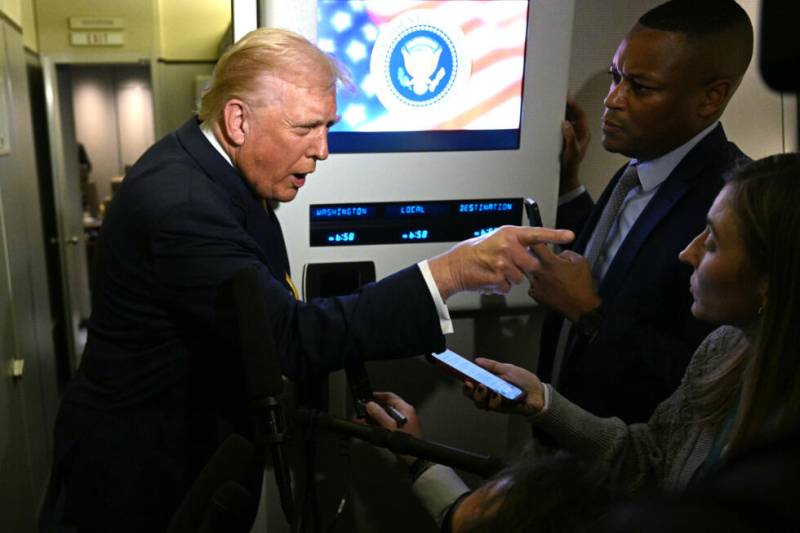 Trump lashes out at female reporters