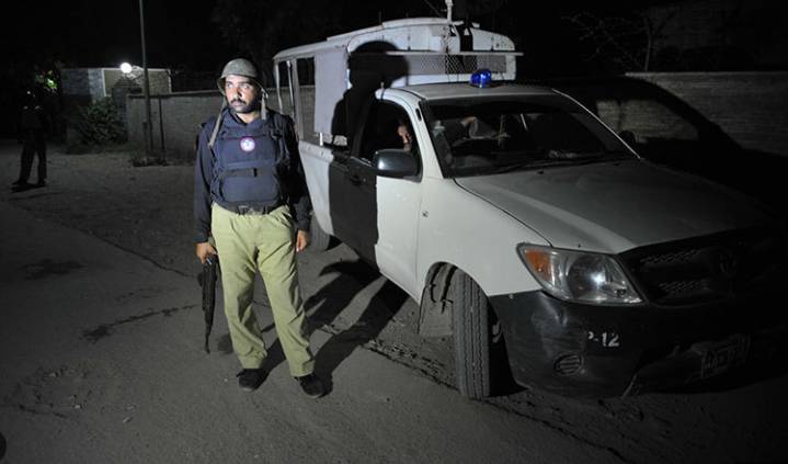 2 cops martyred in explosion near police van in DI Khan