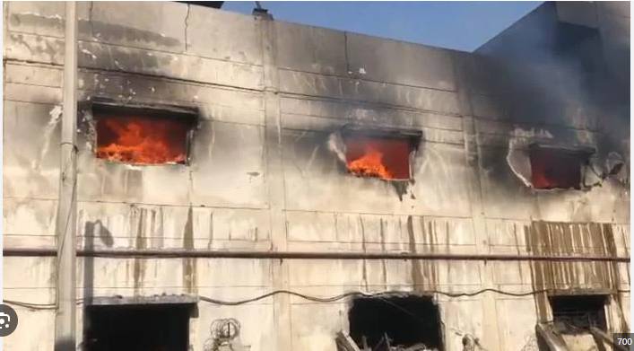 Fire breaks out in plastic pellet factory in Faisalabad