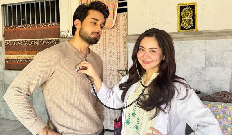 Meri Zindagi Hai Tu: Hania Aamir sneakily applauds Kamyar’s on-screen moves
