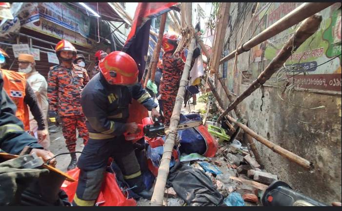 Aftershock rocks Bangladesh as quake death toll rises to 10