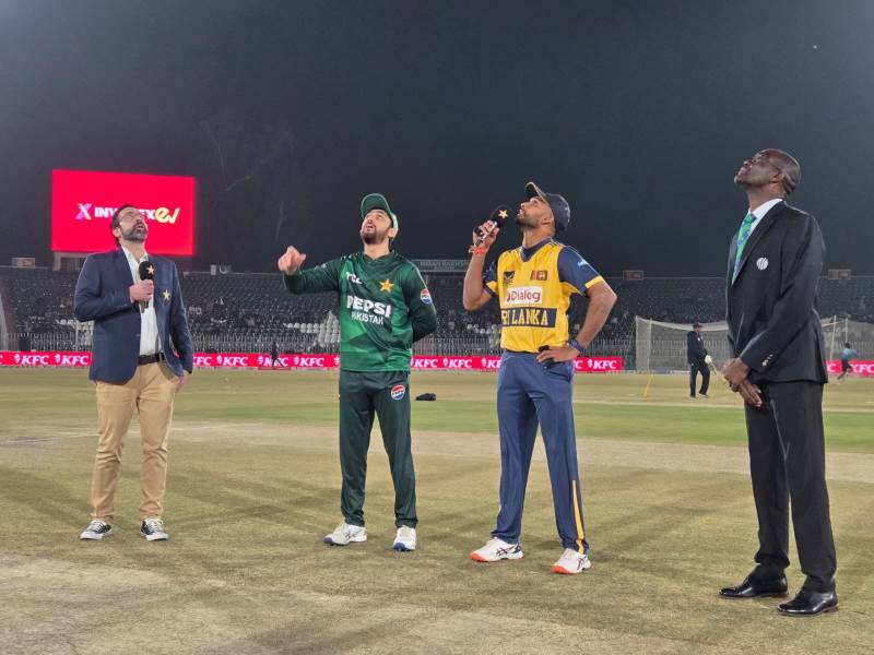 Sri Lanka opt to bat first against Pakistan in T20 tri-nation series clash 
