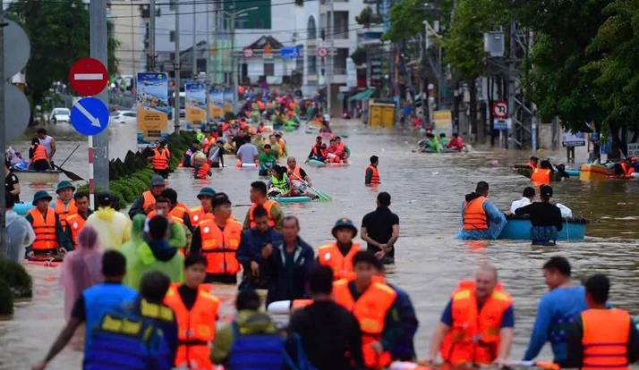 Vietnam flood death toll rises to 90: environment ministry