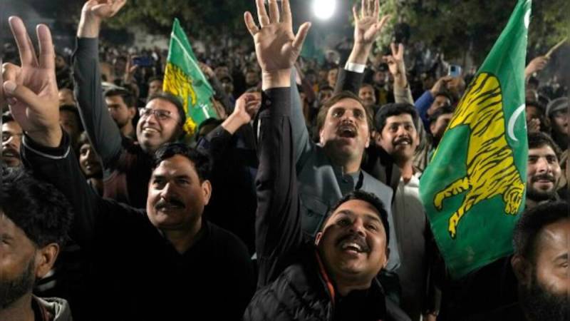 Ruling PML-N wins 12 out of 13 NA, PA by-elections 