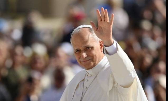 Pope heads to Turkey, Lebanon in first overseas trip