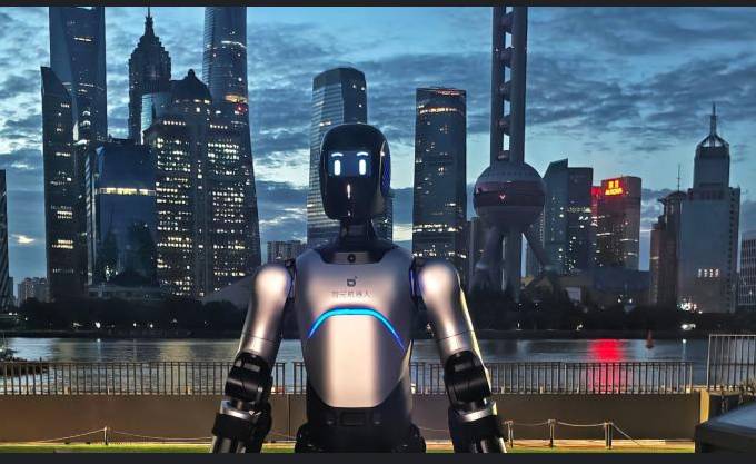 Chinese humanoid robot's three-day walk sets world record