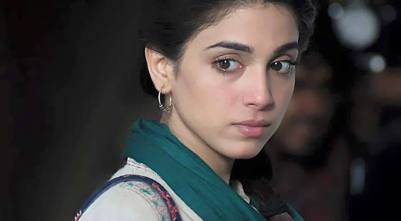 Sonya Hussyn sends fans into detective mode
