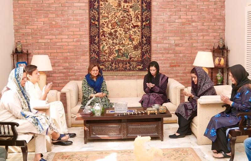 First Lady Aseefa Bhutto Zardari offers condolences on death of Aftab Shaban Mirani