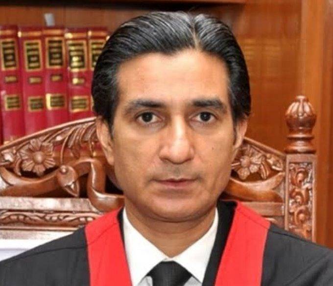 President accepts resignation of LHC Justice Shams Mehmood Mirza