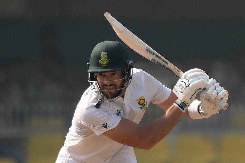 South Africa on brink of Test series win with India tottering on 27-2