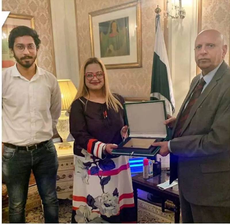 Mahvash Khan Receives Prestigious Governor’s Award for Excellence in Digital Product Innovation