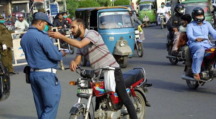 Punjab govt promulgates ordinance for fines on violators of traffic rules