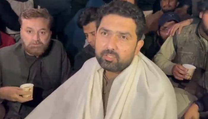 CM Afridi stages sit-in after Adiala jail admin denies meeting with Imran Khan