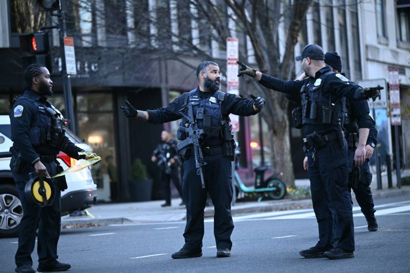 Afghan national shoots two US soldiers near White House