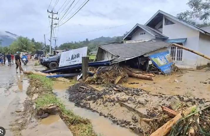Sri Lanka floods, landslides kill at least 31