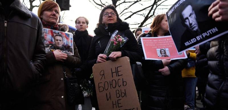 Russia labels exiled Navalny group 'terrorist organisation'