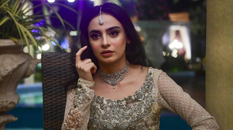 Mehar Bano's rickshaw reel reminds fans showbiz isn't all sparkle