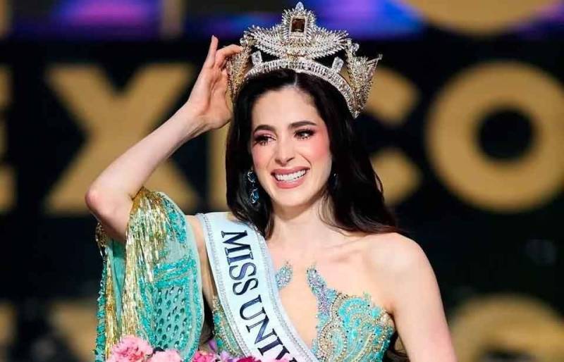 Ms Universe revolts!