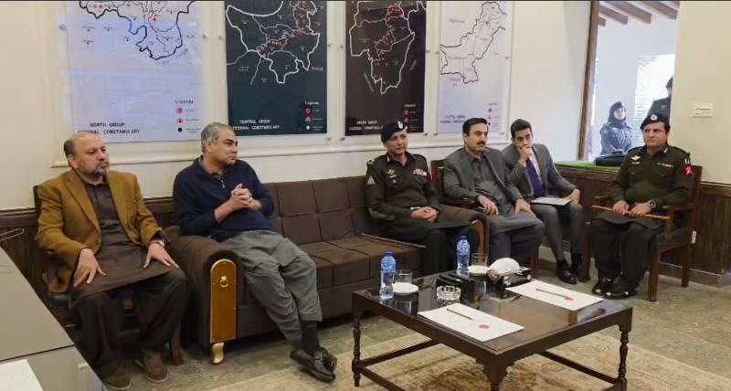 Naqvi visits FC Headquarters, lauds officers, cops for foiling khawarij attack
