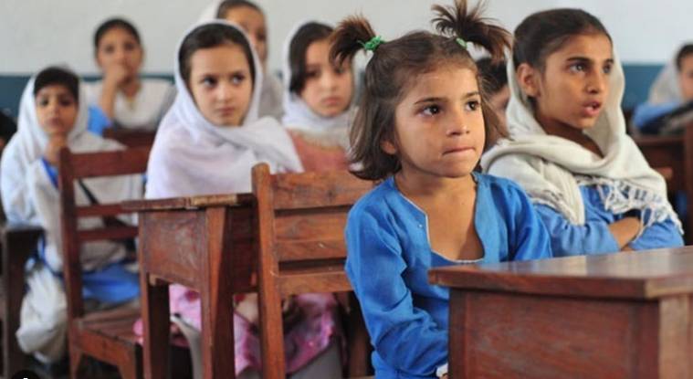 Private schools in Sindh to allow students to wear warm clothes of their choice