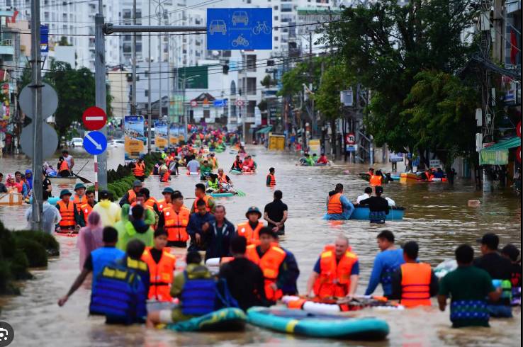Death toll in Southeast Asia floods tops 250