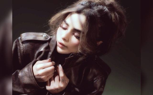 Aima Baig drops another teaser amid Mastani controversy