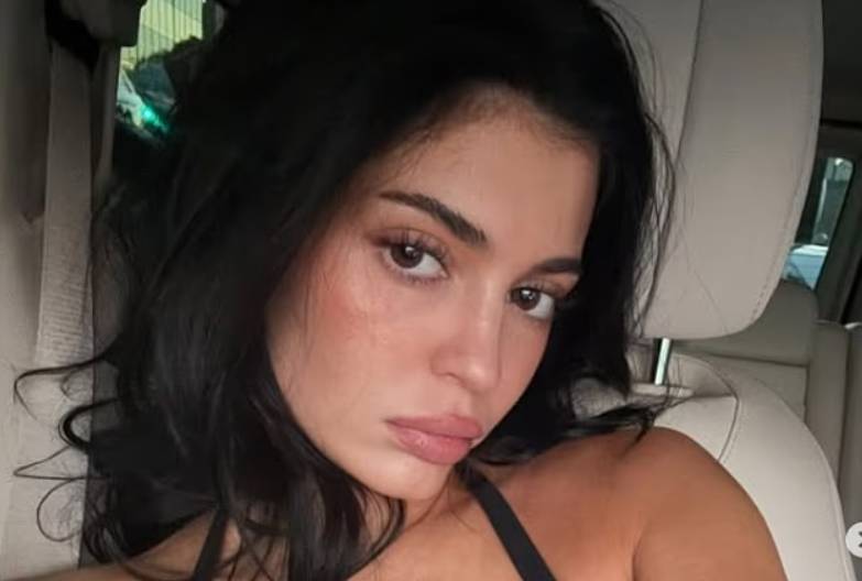 Kylie Jenner turns heads in bold black dress as fans question Timothée Chalamet absence