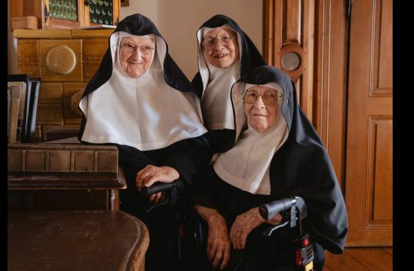 Rebel nuns win reprieve in Austrian convent dispute