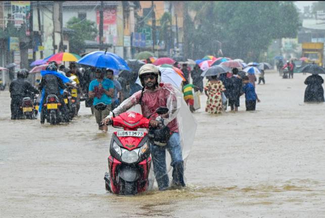 Sri Lanka seeks foreign help as cyclone toll hits 123