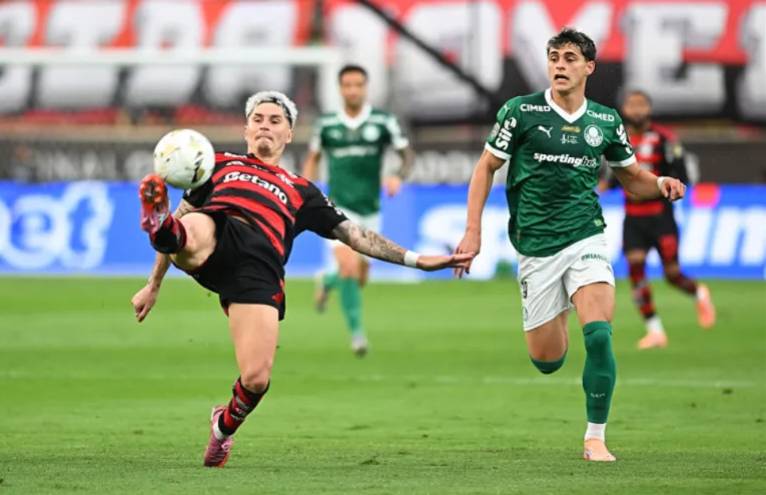 Flamengo beat Palmeiras 1-0 to win Copa Libertadores