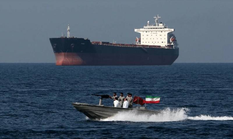 Iran Guards seize foreign ship carrying 'smuggled' fuel