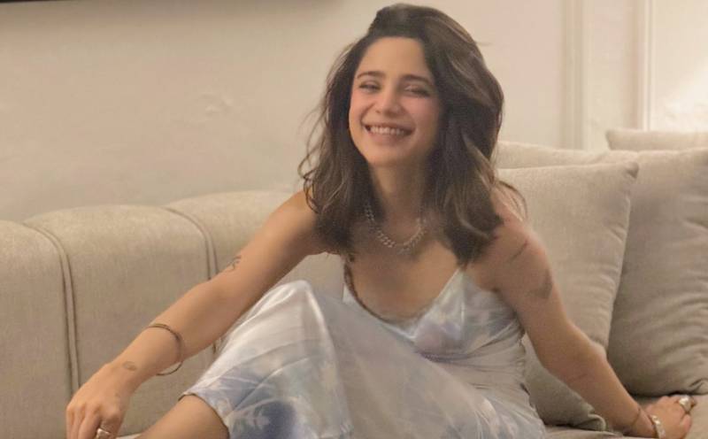 Back-to-back teasers: Mastani fallout pushes Aima Baig to turn up heat