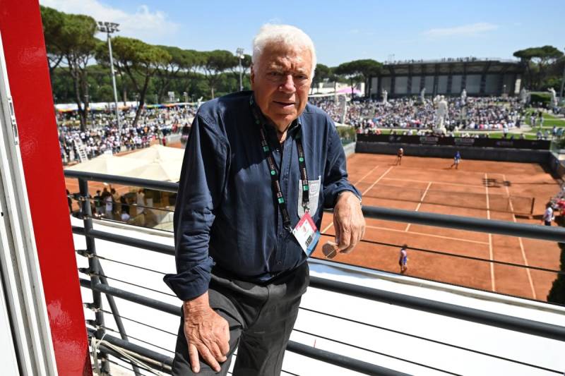 Italian tennis icon Pietrangeli dies aged 92
