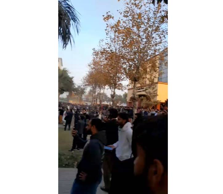 Staffer severely burned in Namal University Islamabad's gas cylinder explosion 