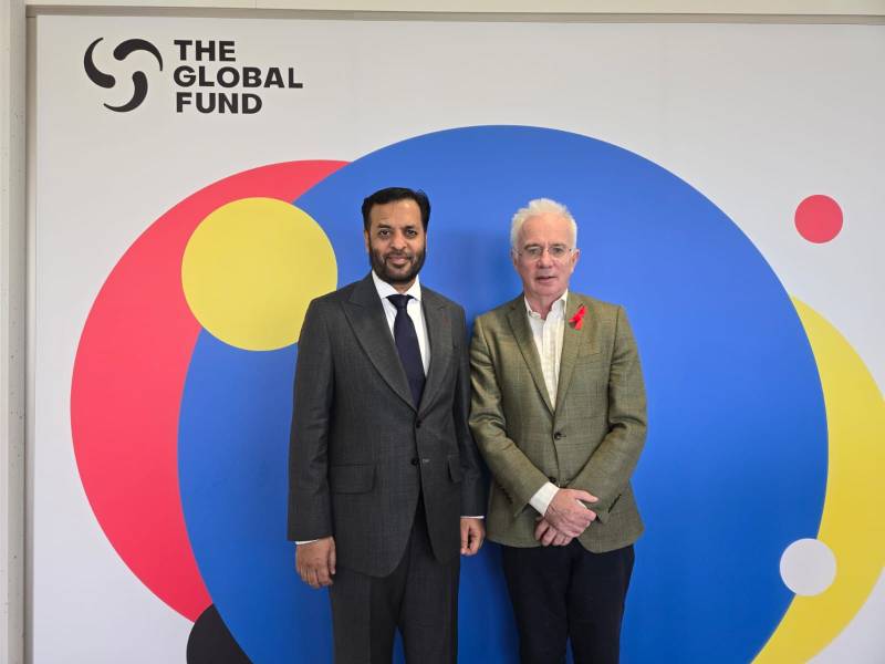 Federal Health Minister Mustafa Kamal meets Global Fund CEO to strengthen disease control efforts