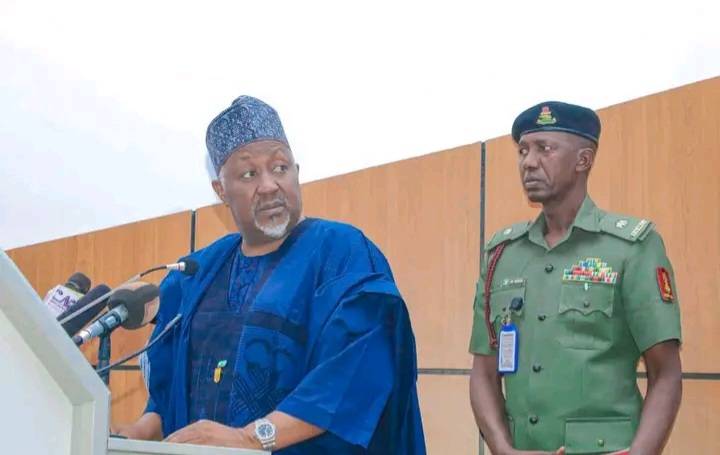 Nigeria's defence minister resigns amid security crisis