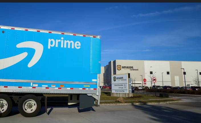 Amazon tests 'ultra-fast' deliveries in two US cities