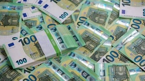 EU sets sights on financial 'super-regulator' role