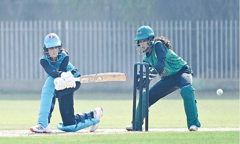 Invincibles, Challengers wrap-up group stage with commanding victories