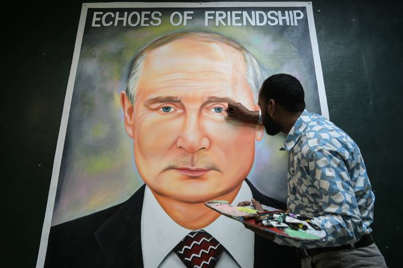 Putin visits India for defence, trade talks