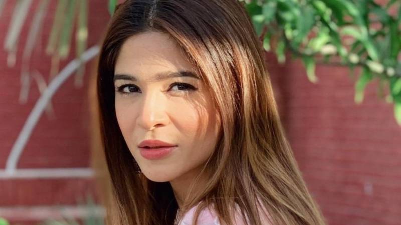 Ayesha Omar wishes warm birthday to 'darling' Afzal Leghari